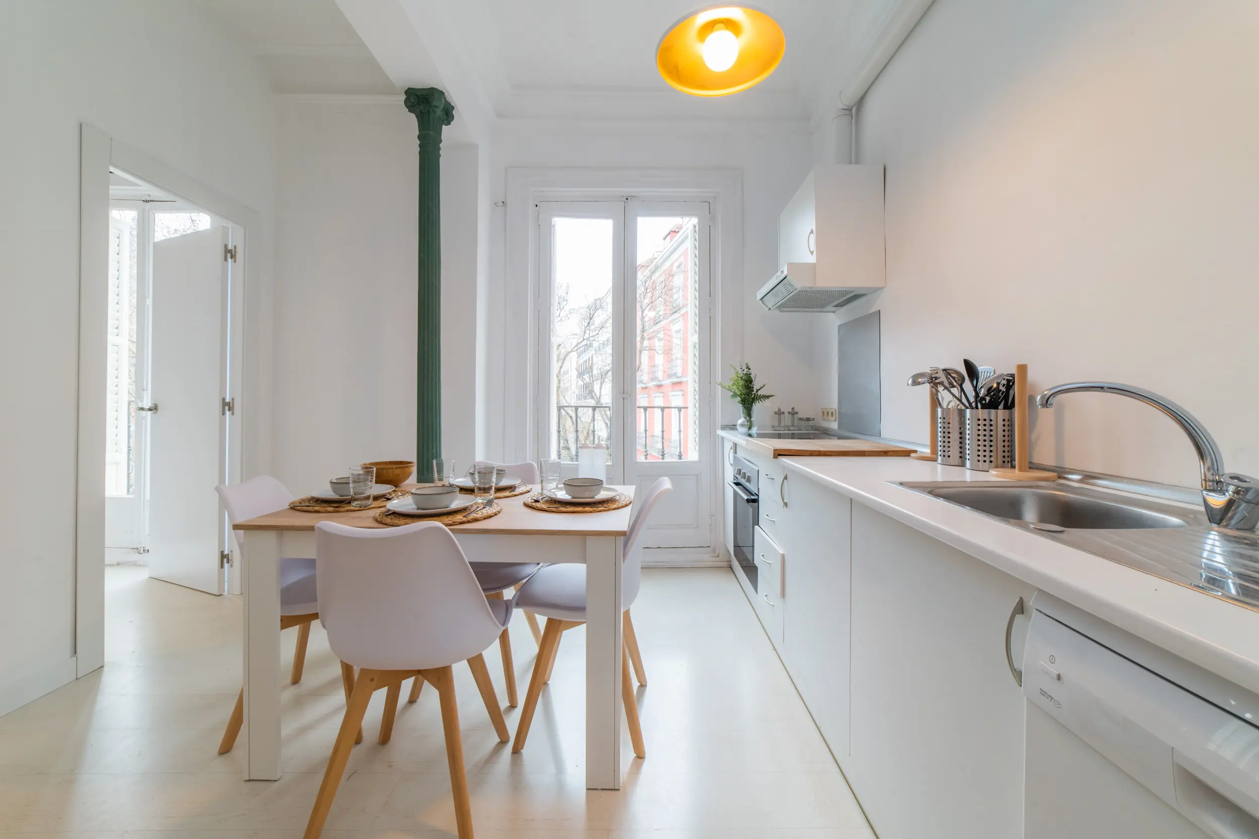 Kitchen 1