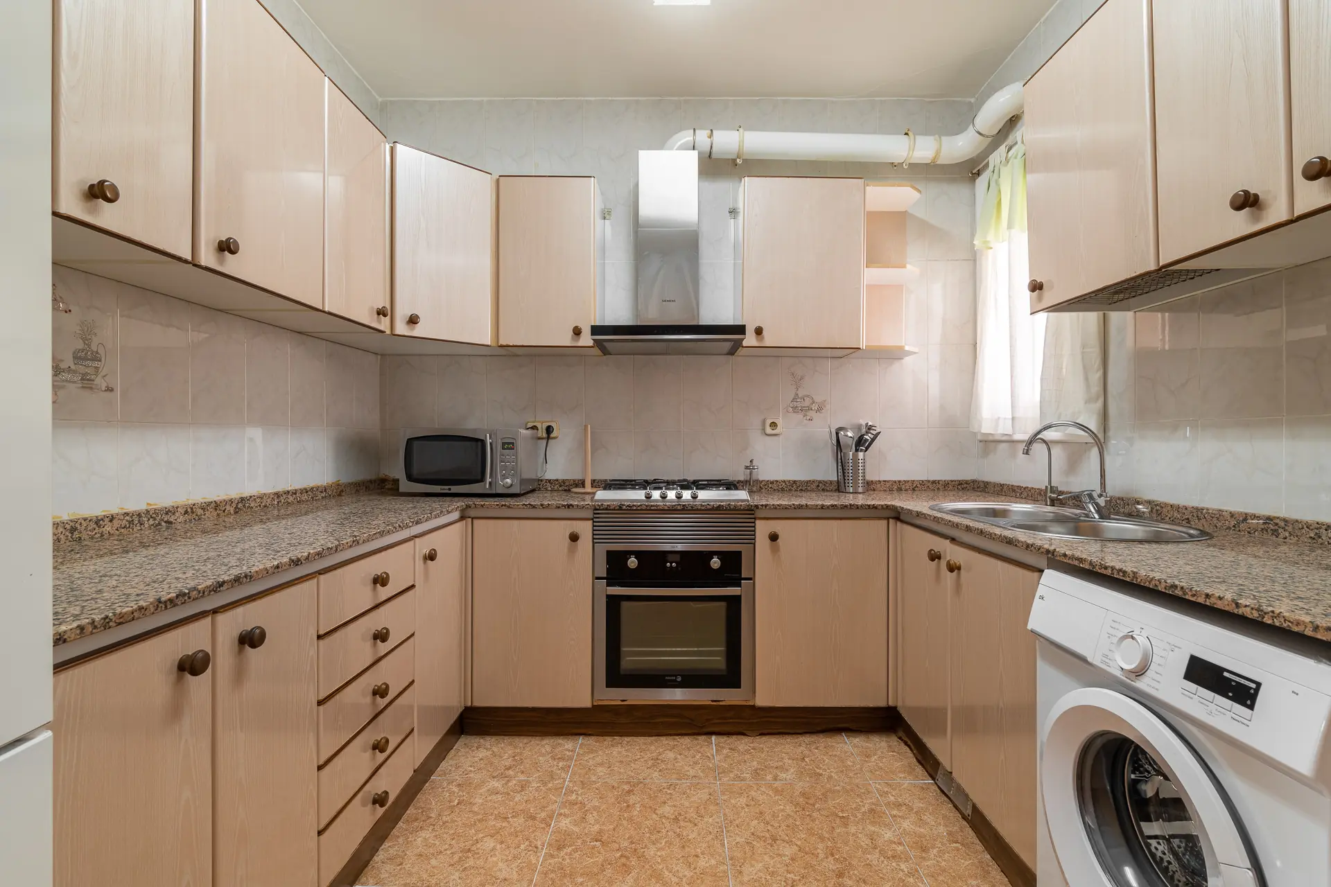 Kitchen 1