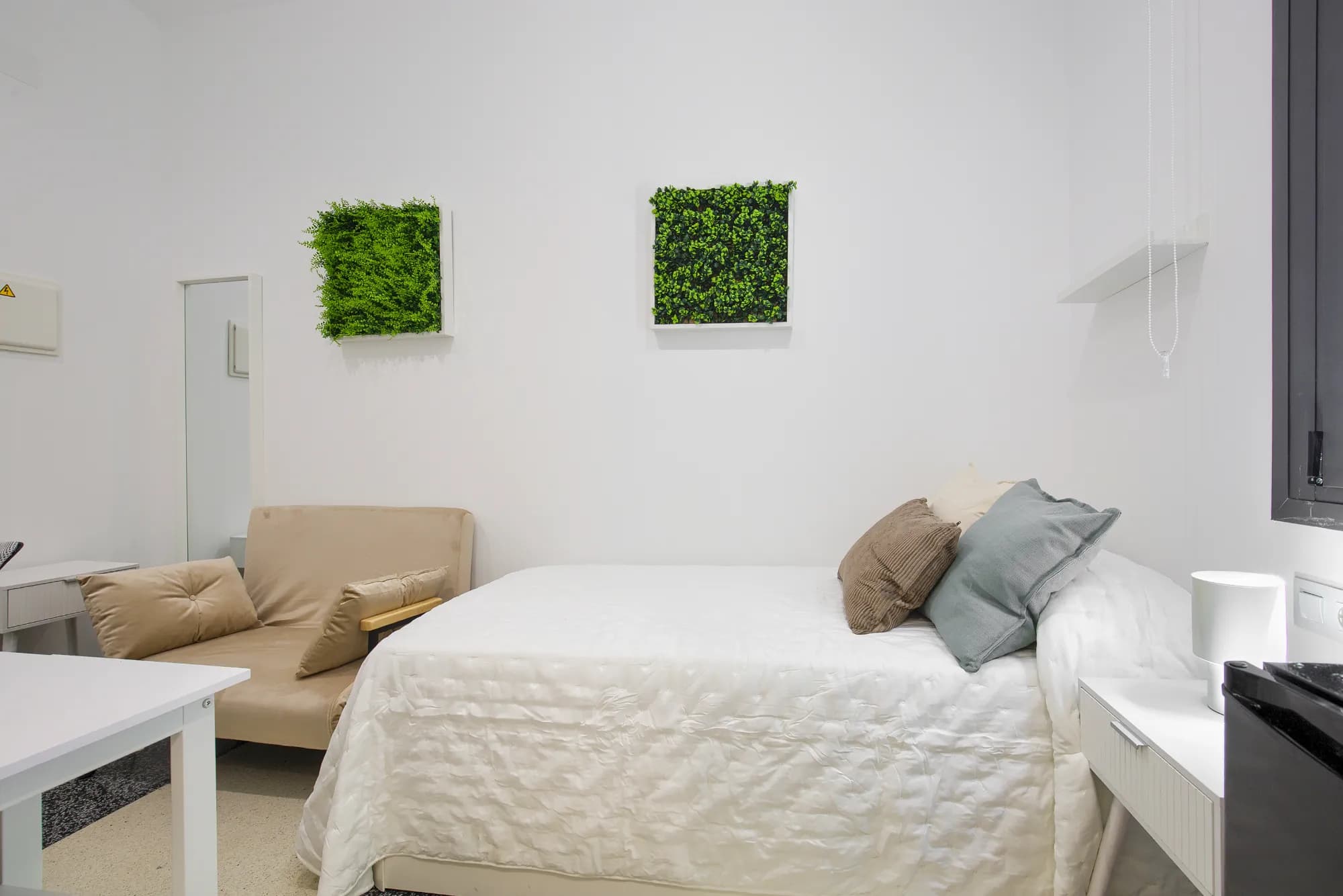 Private room in Madrid photo 3